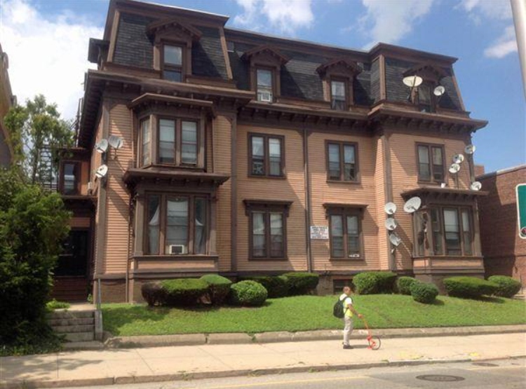 Providence Apartment: 100 Waterman St