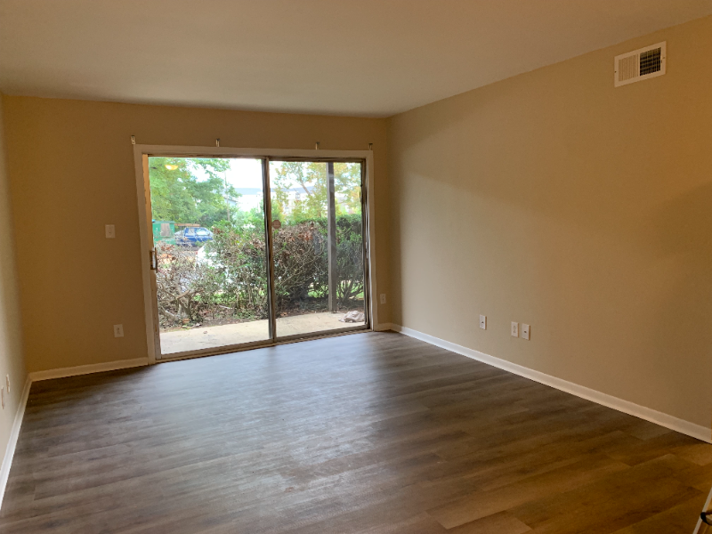 Charlotte Condo: 201 Orchard Trace Ln