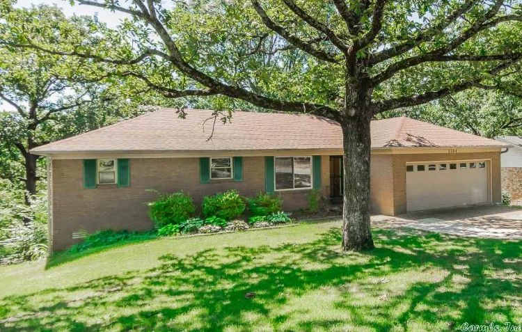 North Little Rock House: 5704 Belle Point Rd