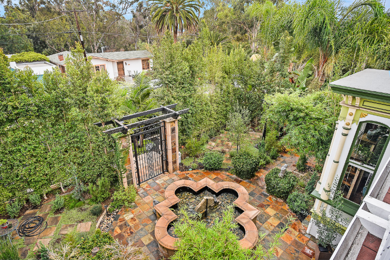 San Diego Apartment: 3730 8th Ave.