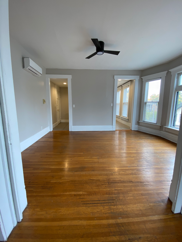 Columbus Apartment: 259 W 4th Ave