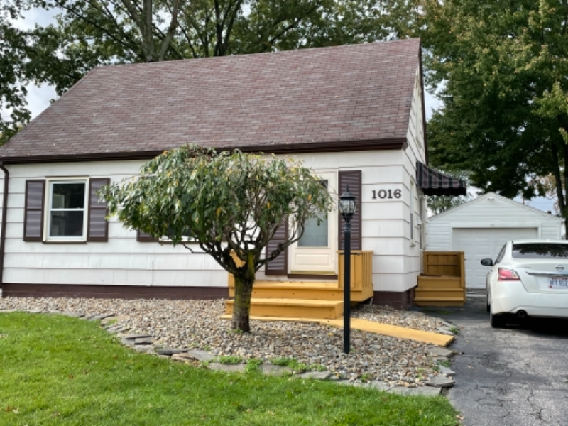 Warren House: 1016 Willard Ave SE