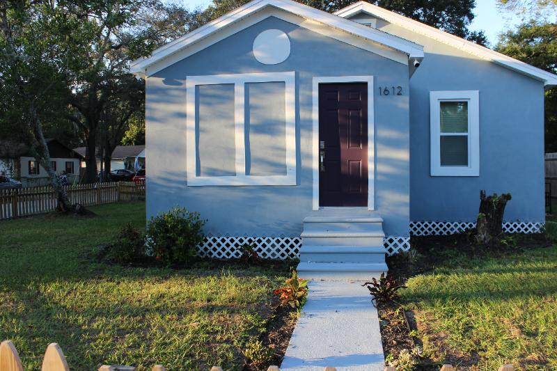 Tampa House: 1612 E Sitka St