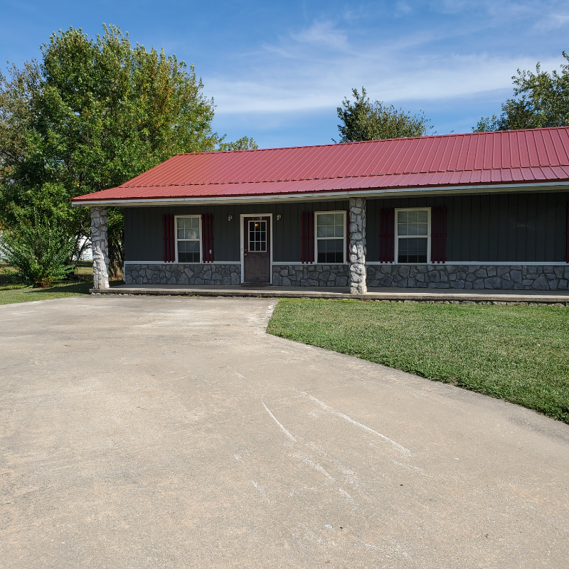 Lincoln Multiplex: 606 A Jason Place