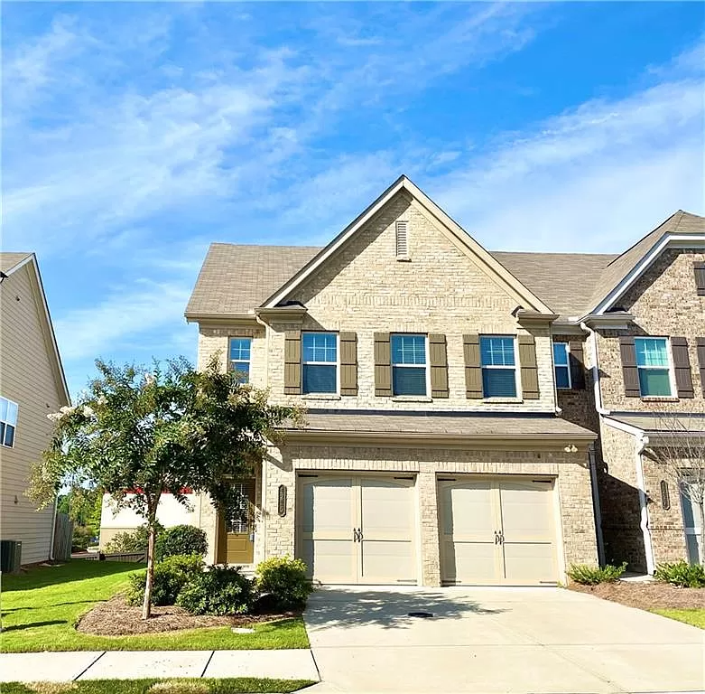 Cumming Townhome: 1225 Fischer Trace