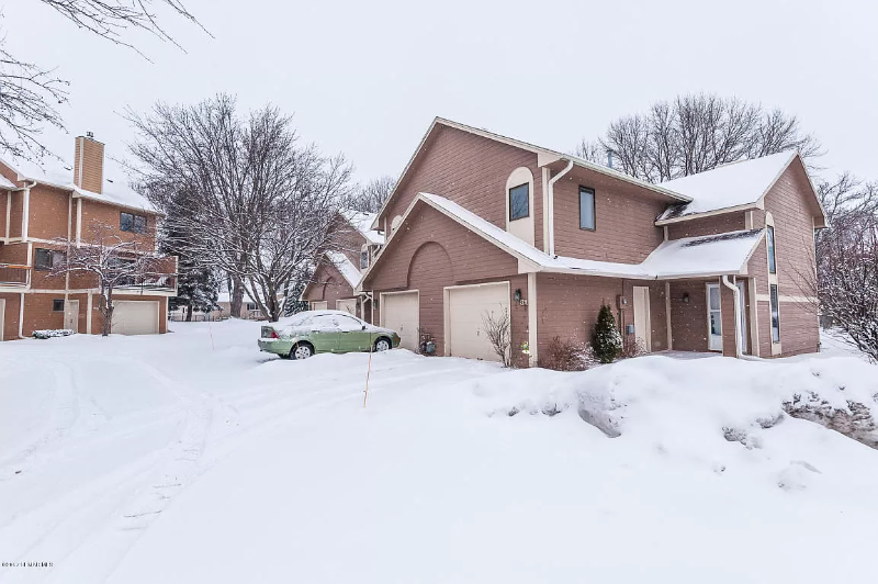 Rochester Condo: 31 Elton Ridge Ct NW