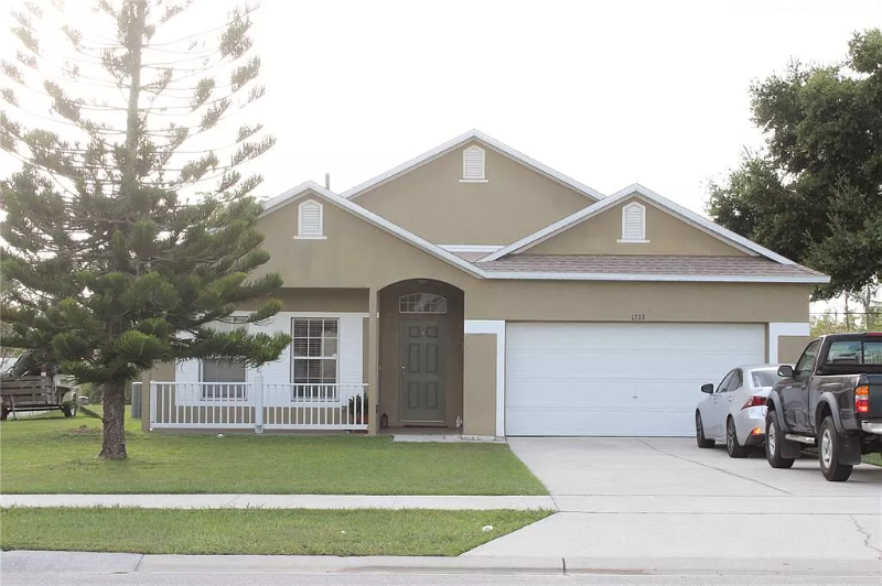 Groveland House: 1733 Manchurian St