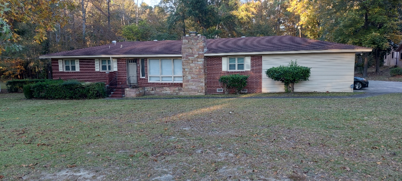 Orangeburg House: 4038 North Rd