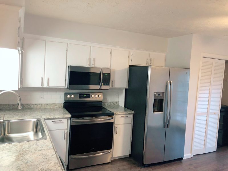COLLEGE STATION Apartment: 714 WELLESLEY CT