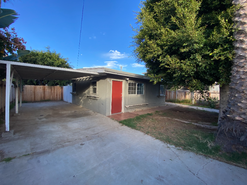 Imperial Beach House: 567 Florence Street