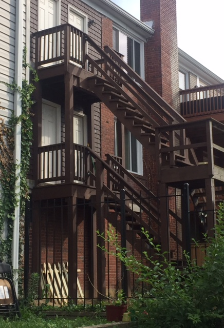 Washington Apartment: 1 Downing Pl NE,