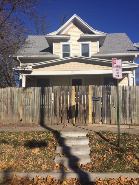 Topeka House: 514 SW 15th St