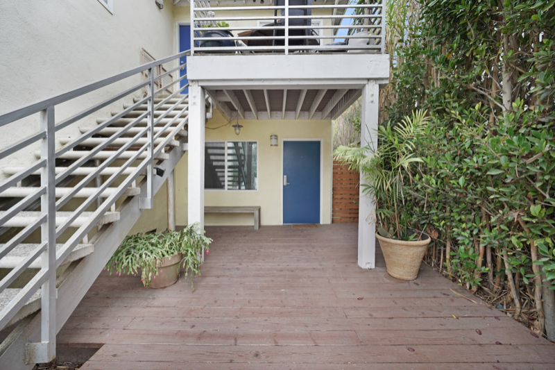 Venice Apartment: 510 San Juan