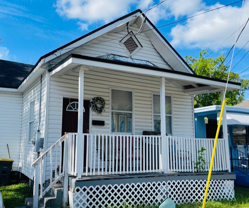 Jacksonville House: 1267 W 4th St