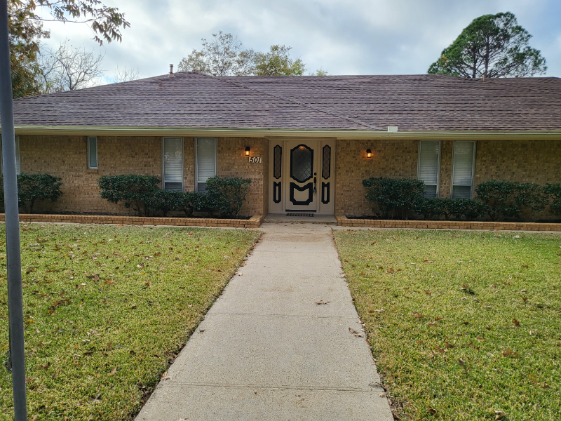 Denton House: 501 Northridge