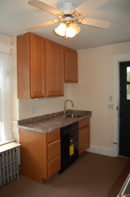 Bridgewater Apartment: 71 Main St. N, Route 133