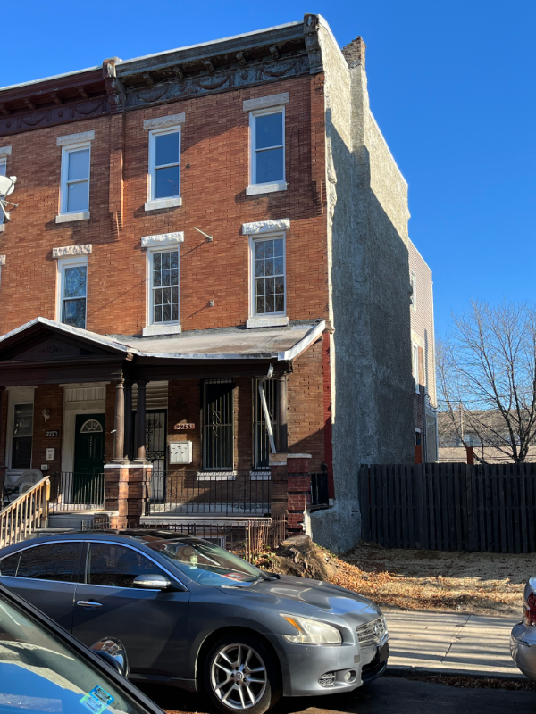 Philadelphia House: 2255 N Park Ave