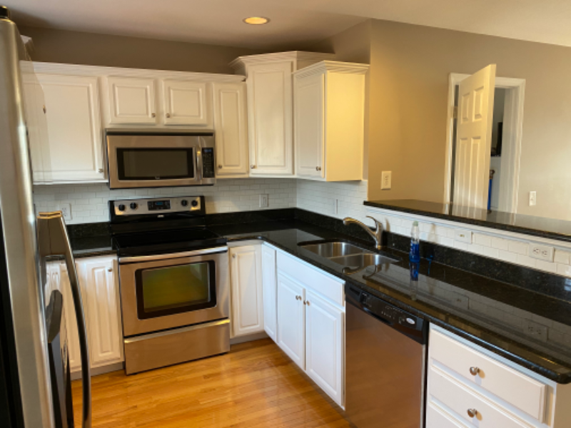Bristol Townhome: 182 Montvale Rd