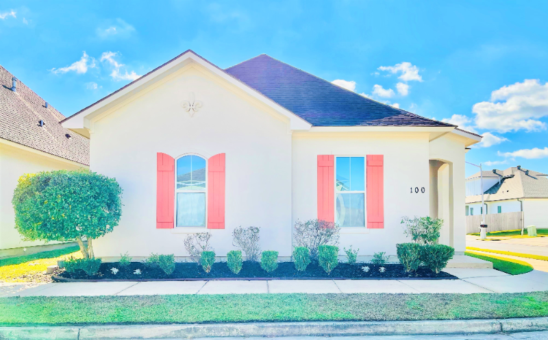 Youngsville House: 100 Pettigrove Drive