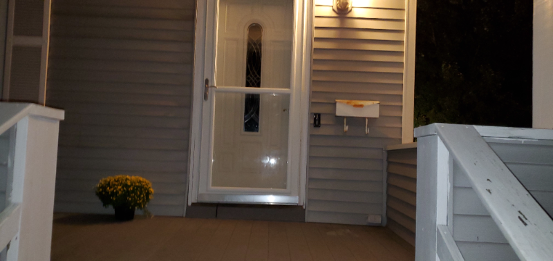 New London House: 30 5th Ave