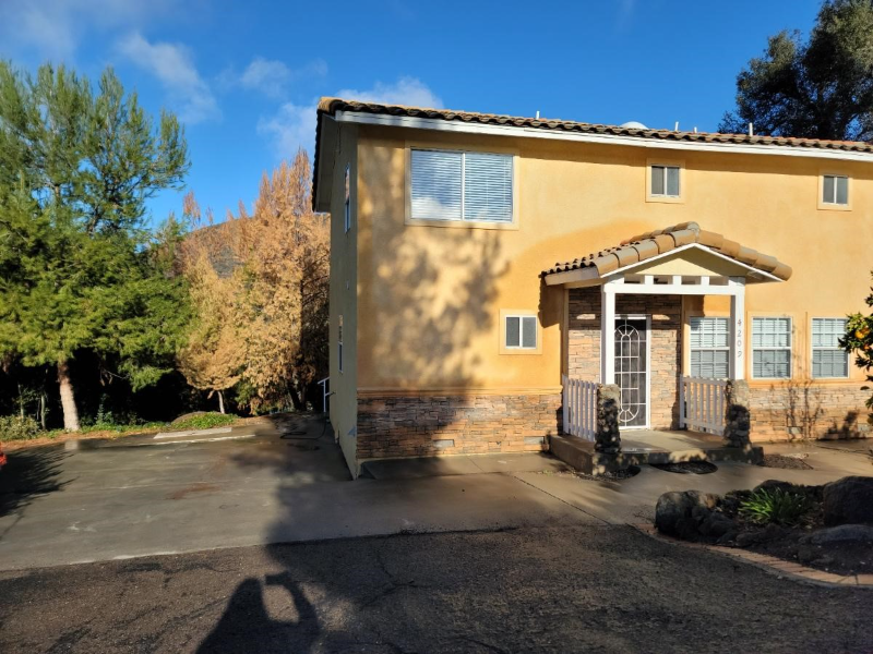 Alpine House: 4209 Alpine Blvd.