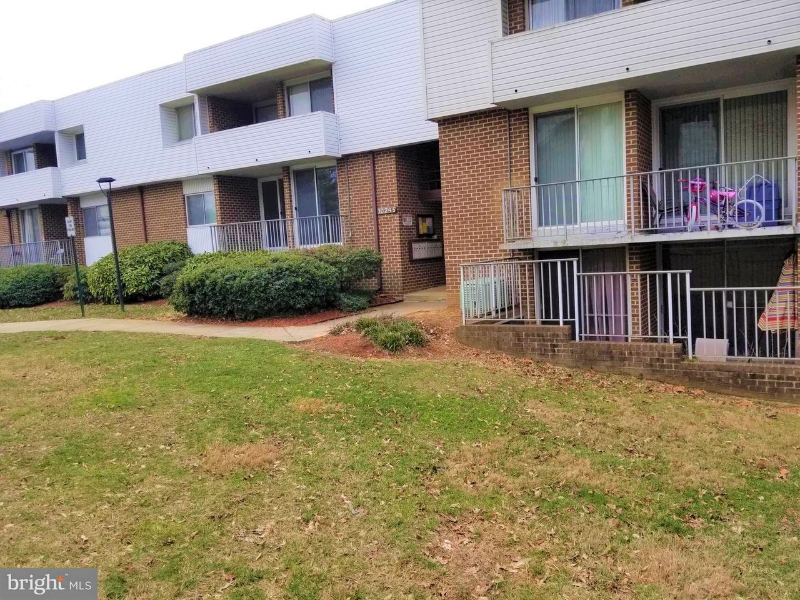 Upper Marlboro Condo: 10245 Prince Pl