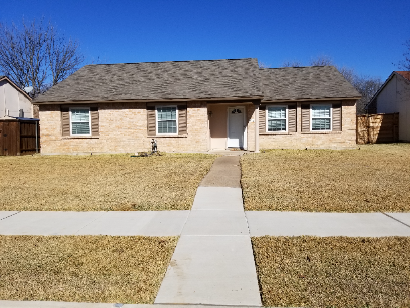 The Colony House: 5725 Baker Dr.