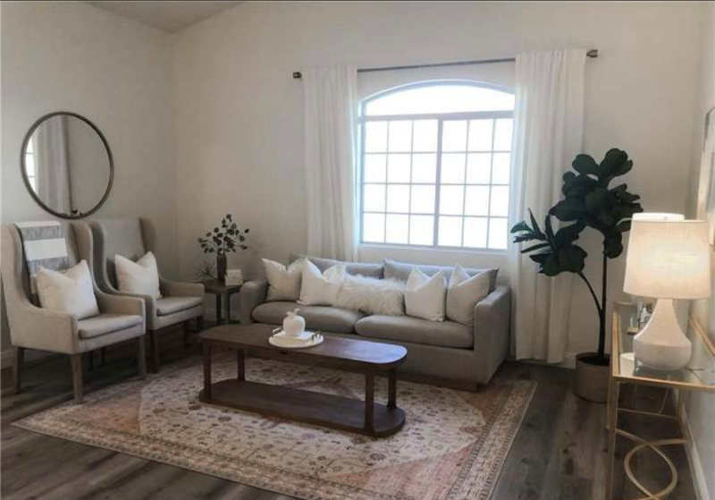 Henderson Condo: 75 N Valle Verde Dr