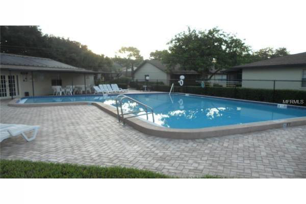 Clearwater Condo: 2452 Enterprise Rd