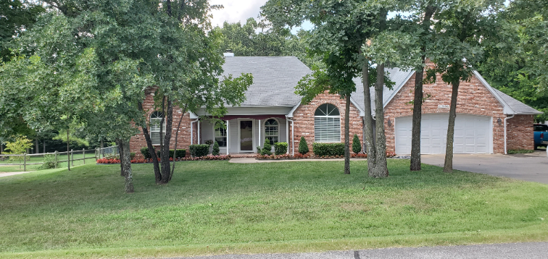 Bixby House: 13119 E 183rd Pl S