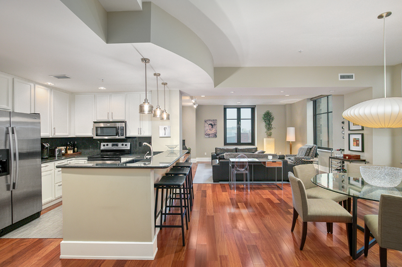 Grand Rapids Condo: 60 Monroe Center St NW, Unit 6B