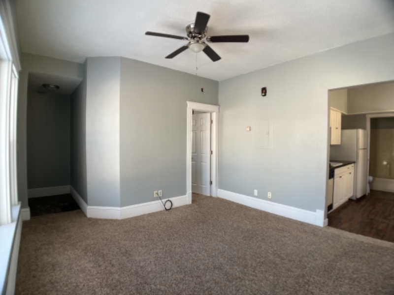 Grand Forks Apartment: 501 7th St N