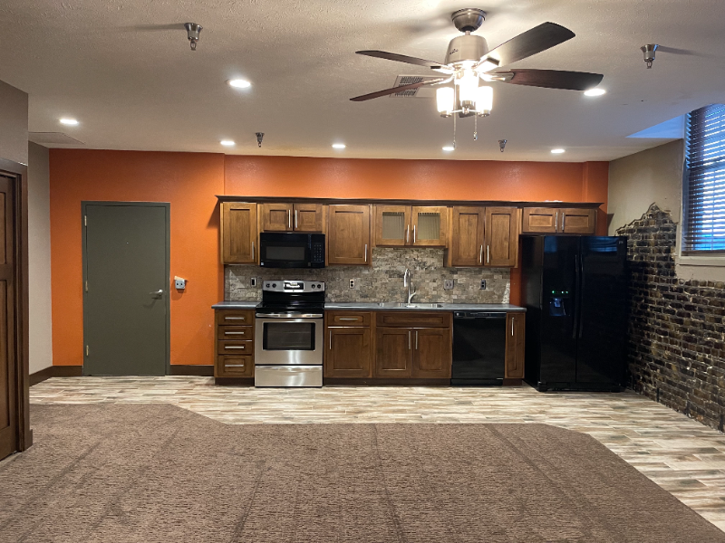 Salina Apartment: 131 N Santa Fe Ave