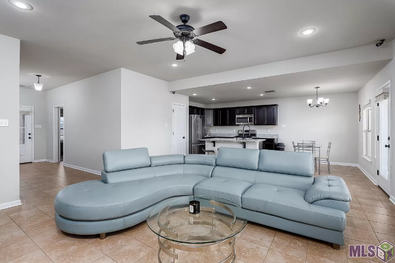 Prairieville House: 42384 Tigers Eye Stone Ave