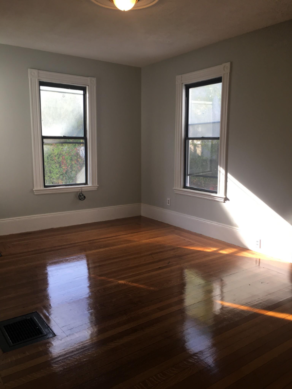 Allston House: 10 Saunders St