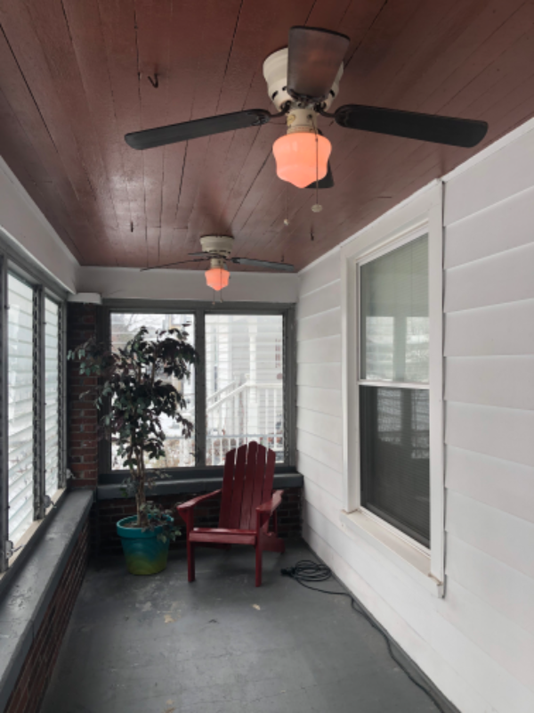 Louisville House: 553 Lilly Ave