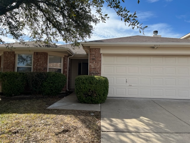 Little Elm House: 1579 Crown View dr