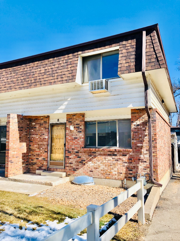 Evans Townhome: 3021 11th Ave