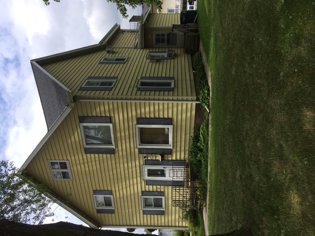 Kewaskum Apartment: 1339 Kewaskum St