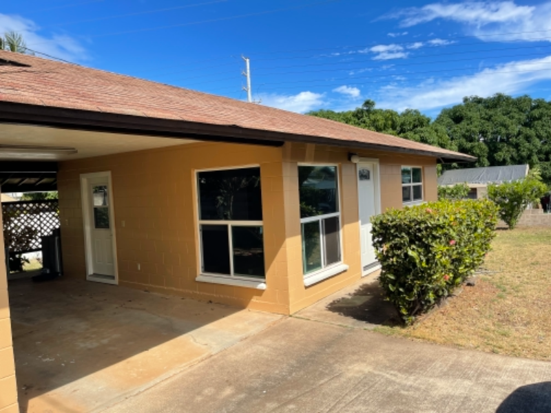Kahului House: 250 Molokai Hema St