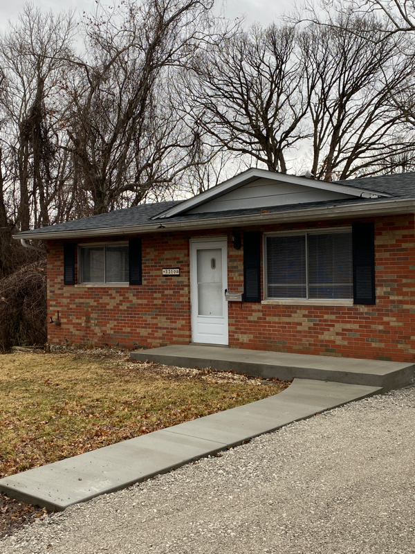 Alton House: 2310 Tibbitt St