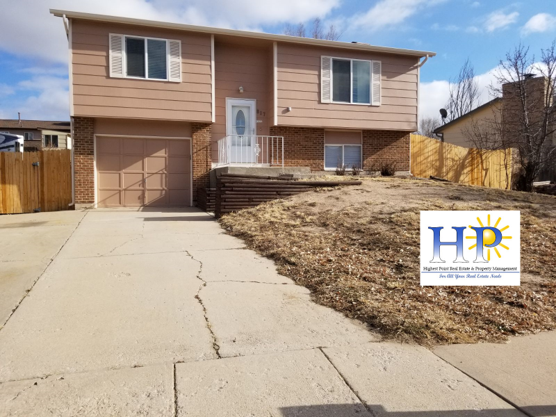 Colorado Springs House: 817 Badger Dr