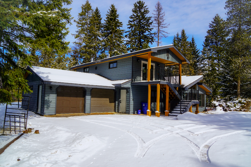 Whitefish House: 145 Sapphire Ct.