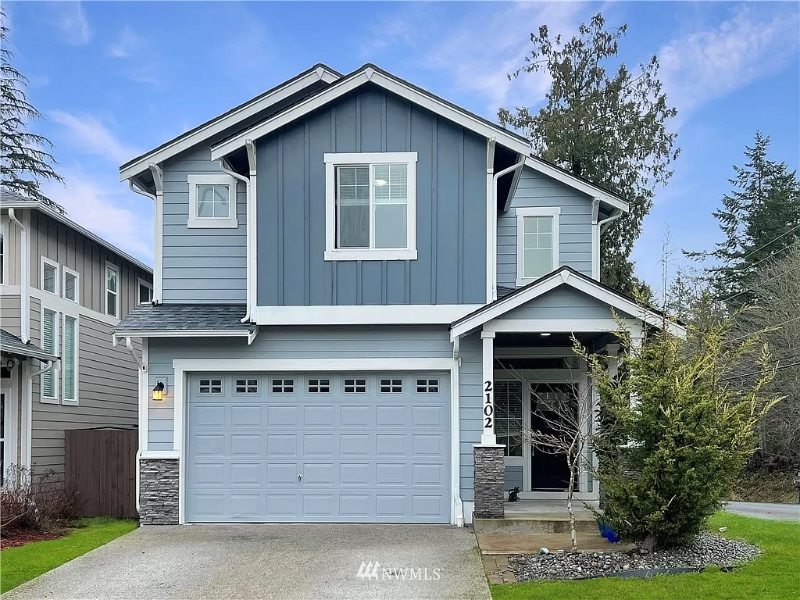 Bremerton House: 2102 SW Nautical St