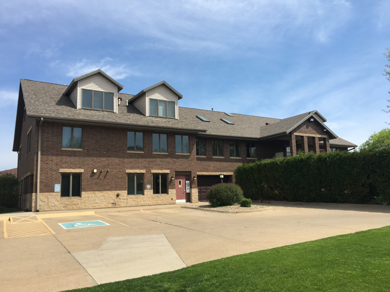 Iowa City Townhome: 806 Crosspark Ave