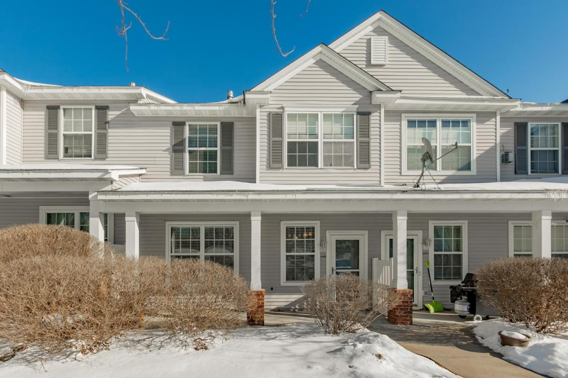 Rosemount Townhome: 14349 Banyan Ln
