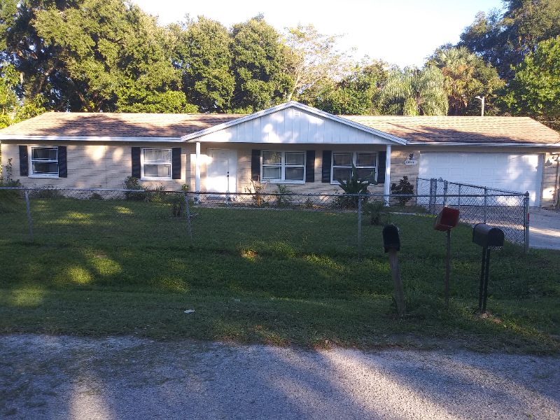 Riverview House: 8824 W Millpoint Rd
