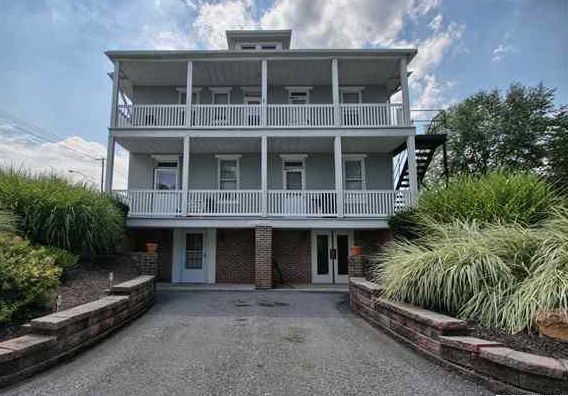 Camp Hill Apartment: 239 S 17th Street