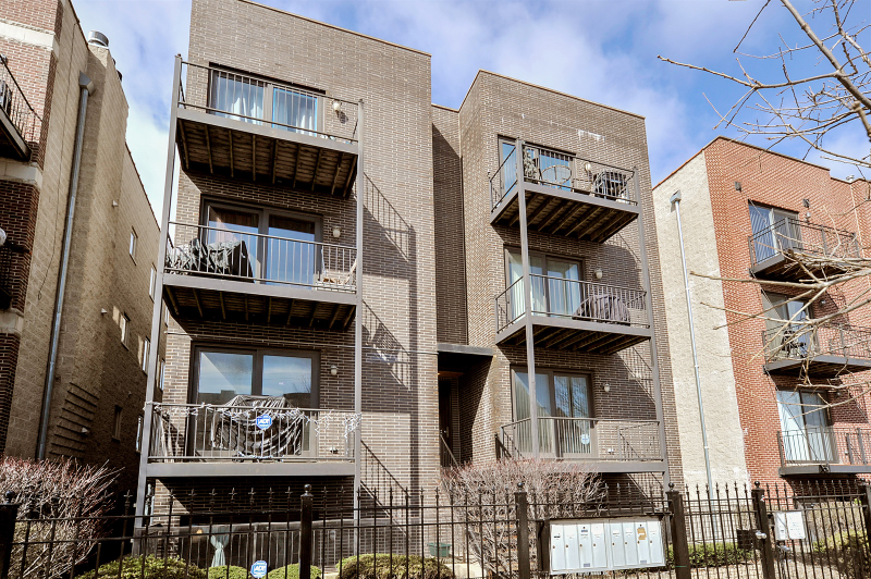 Chicago Condo: 4418 S Indiana