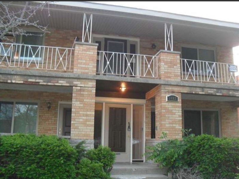 Cincinnati Apartment: 2402 W Northbend Rd
